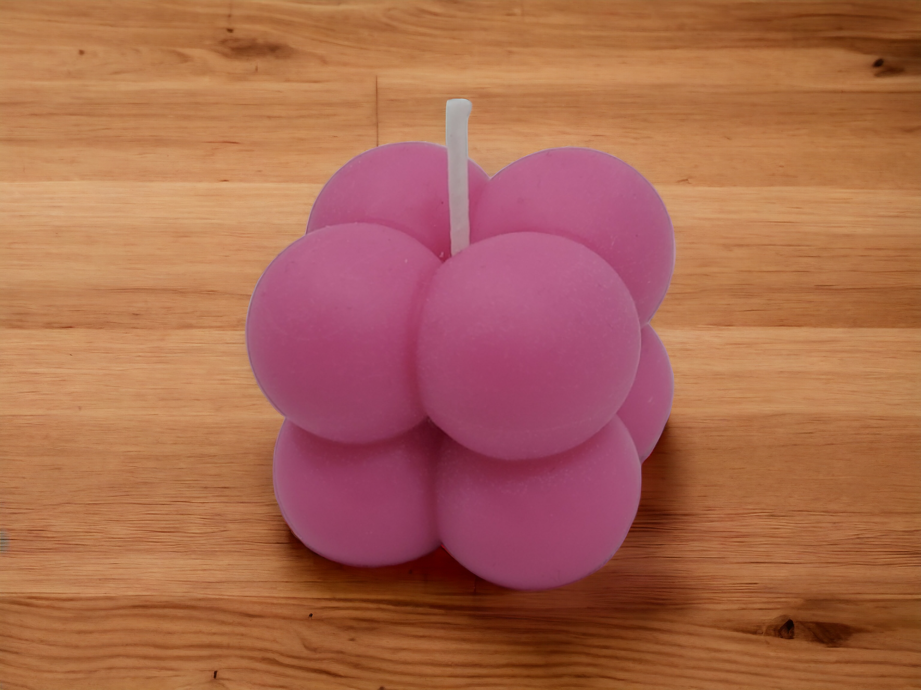 Kleine 2x2 bolletjes kaars