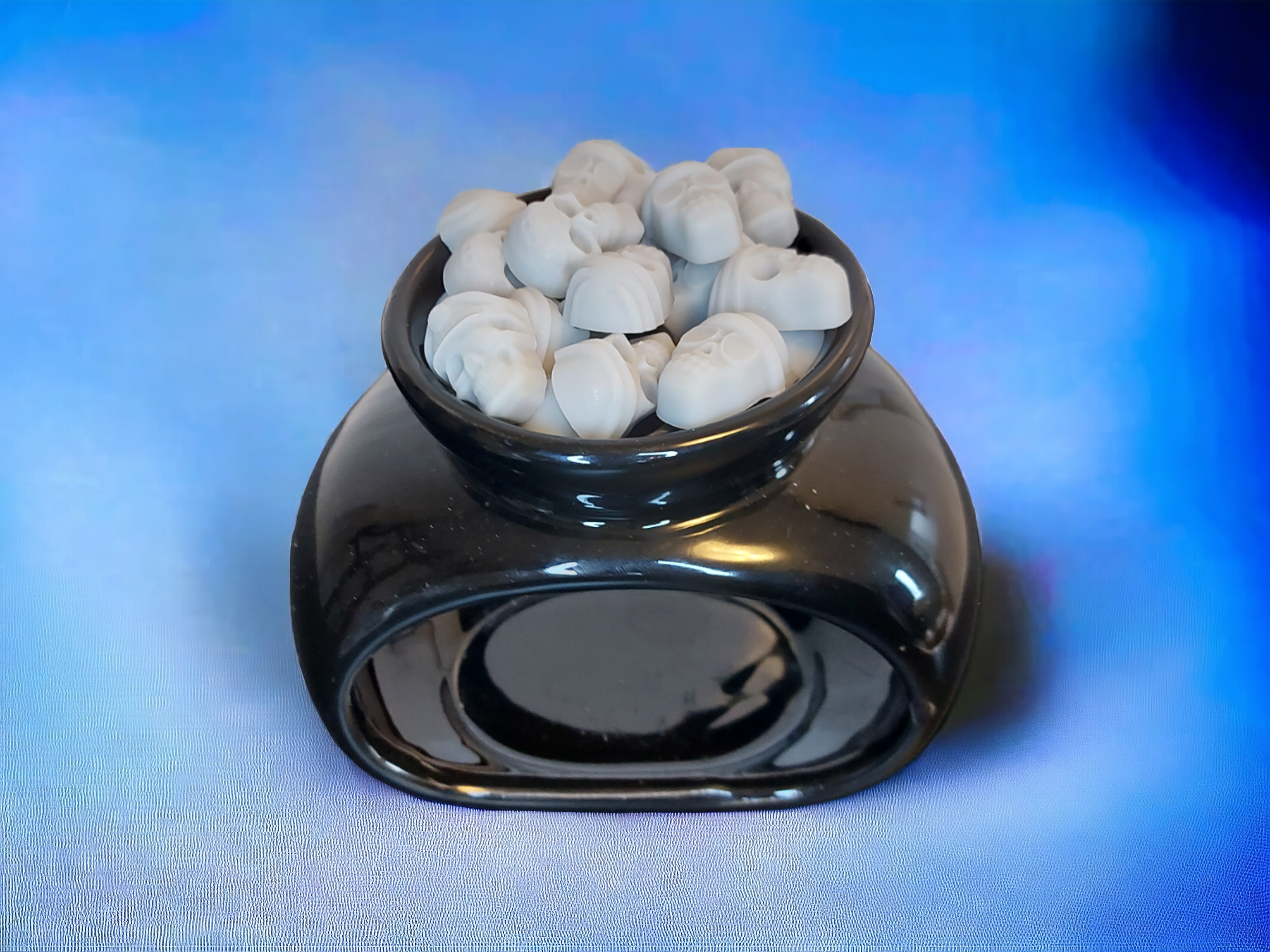 Wax Melts "Funny Skulls - Pine"