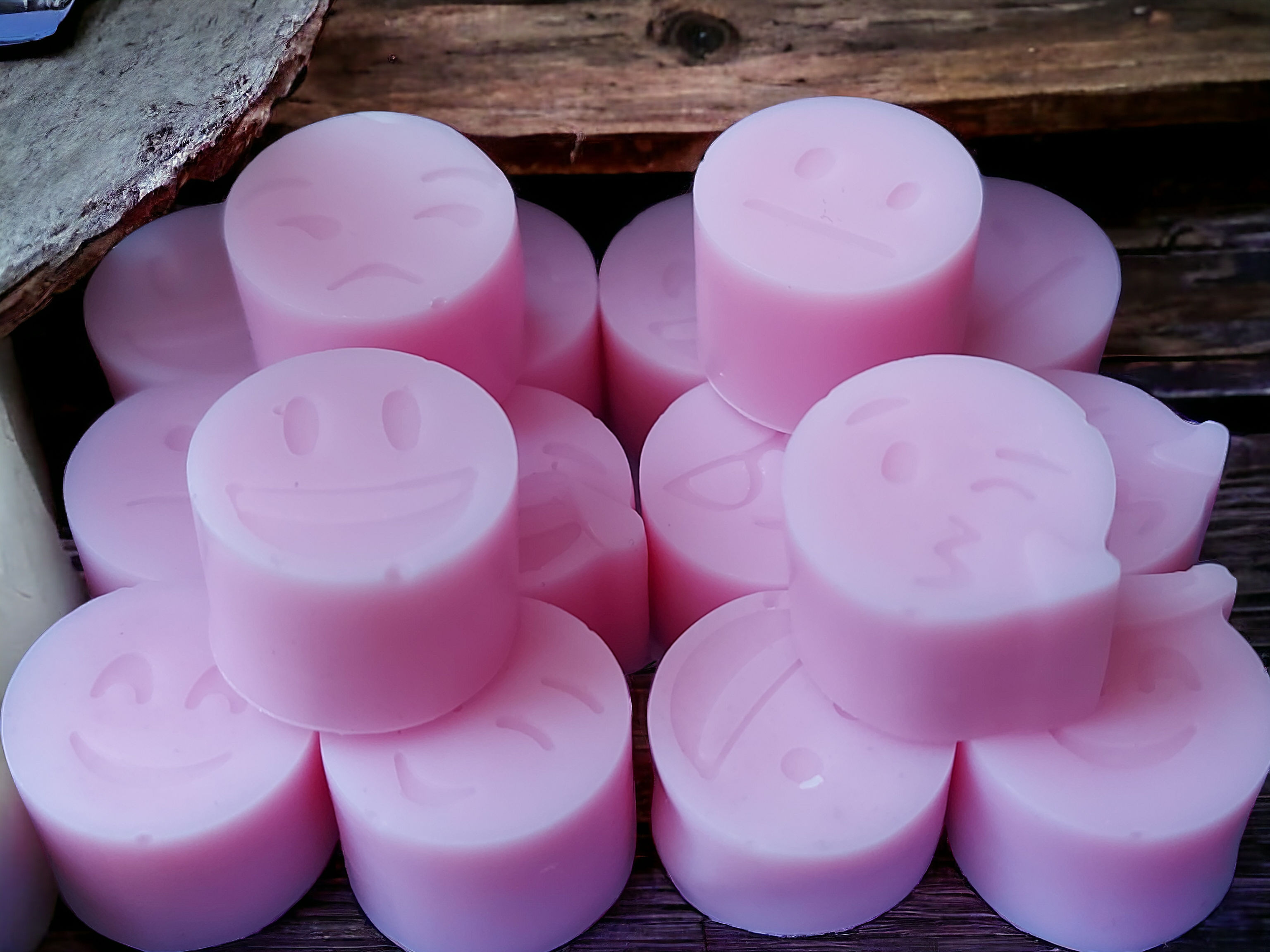 Wax Melts "Emoji - Divine"