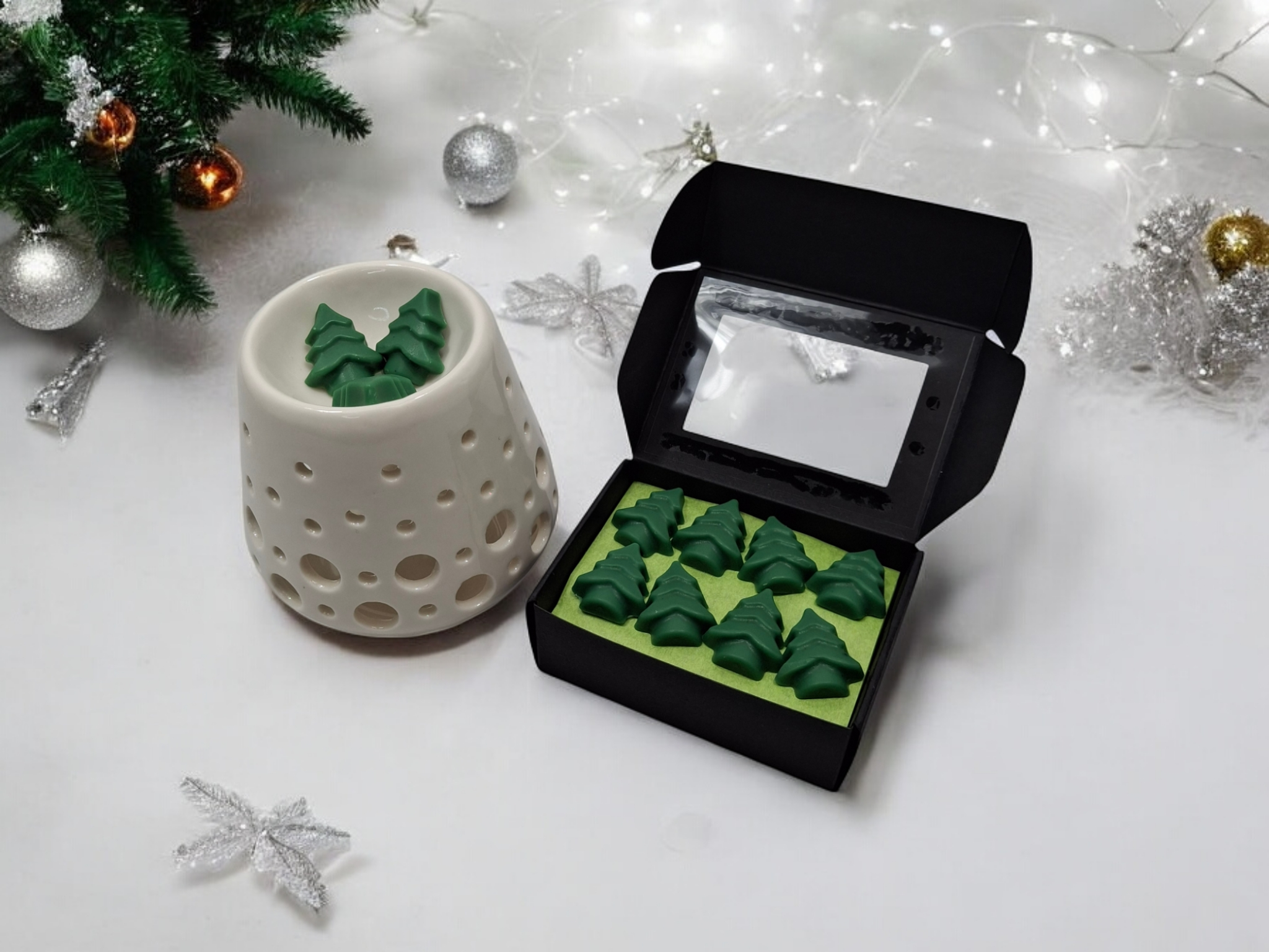 Wax Melts "Small Christmas Trees - Snowcapped Pines"